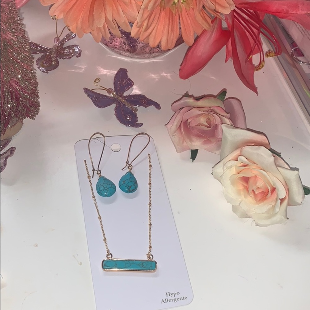 Matching necklace and earrings set